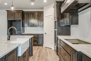 3322 N Grove St, Fort Worth, TX 76106 - Photo 8