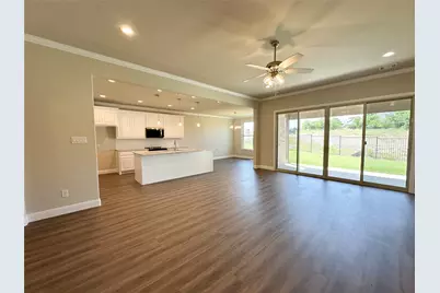2001 Belle Lagos Lane, Cleburne, TX 76033 - Photo 6