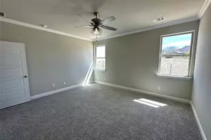 2001 Belle Lagos Ln, Cleburne, TX 76033 - Photo 10