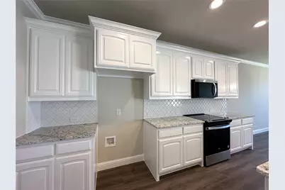 2001 Belle Lagos Lane, Cleburne, TX 76033 - Photo 10