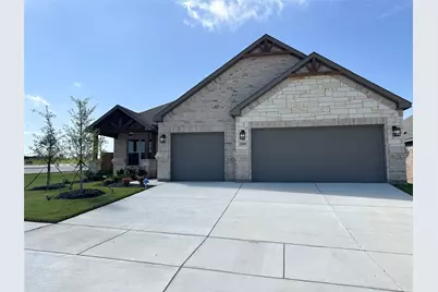 2001 Belle Lagos Lane, Cleburne, TX 76033 - Photo 2