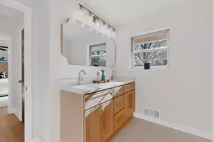 817 Daventry Dr, Garland, TX 75040 - Photo 22