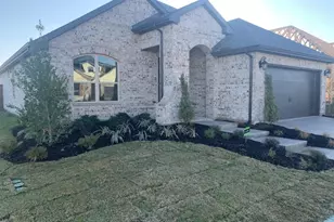 1821 Leo Dr, Van Alstyne, TX 75495 - Photo 2