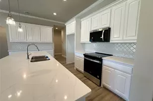 2003 Belle Lagos Ln, Cleburne, TX 76033 - Photo 12