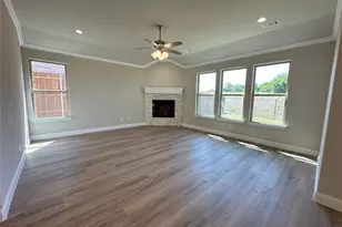 2003 Belle Lagos Ln, Cleburne, TX 76033 - Photo 6