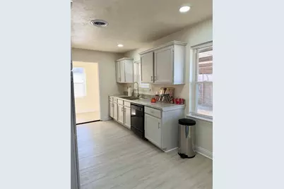 9614 San Leon Avenue, Dallas, TX 75217 - Photo 8