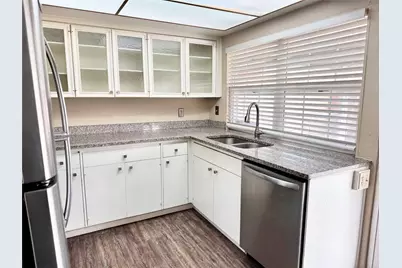 1613 Squire Court, Grand Prairie, TX 75051 - Photo 8