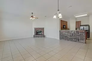 729 Red Elm Ln, Fort Worth, TX 76131 - Photo 10