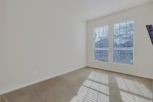 729 Red Elm Ln, Fort Worth, TX 76131 - Photo 16