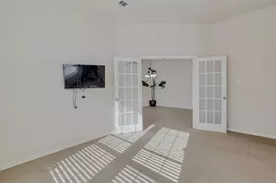 729 Red Elm Ln, Fort Worth, TX 76131 - Photo 6