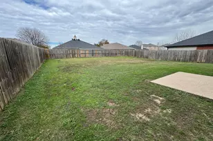 2024 Brazos Ct, Grand Prairie, TX 75052 - Photo 4