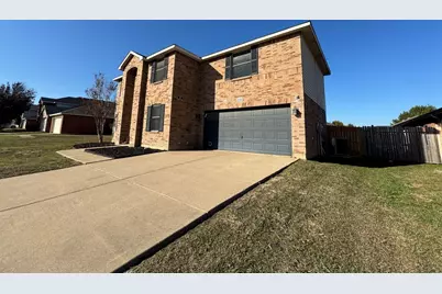 2024 Brazos Court, Grand Prairie, TX 75052 - Photo 2