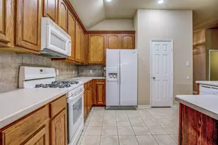 7916 Riverwalk Trail, McKinney, TX 75070 - Photo 8
