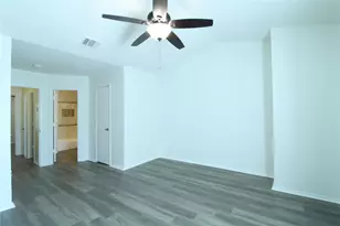 605 Carriagehouse Ln, Garland, TX 75040 - Photo 6