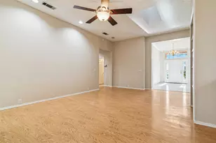 10400 Napa Valley Dr, Frisco, TX 75035 - Photo 10