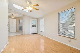 10400 Napa Valley Dr, Frisco, TX 75035 - Photo 12