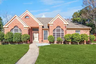 10400 Napa Valley Dr, Frisco, TX 75035 - Photo 1