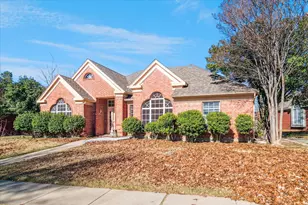 10400 Napa Valley Dr, Frisco, TX 75035 - Photo 2