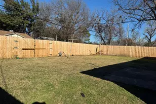 8435 Campanella Dr, Dallas, TX 75243 - Photo 16