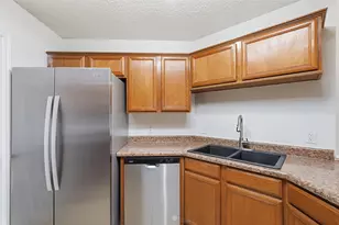 641 Green Mountain Rd, Burleson, TX 76028 - Photo 12