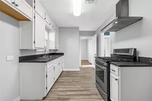 1011 Maxfield St, Bellmead, TX 76705 - Photo 6