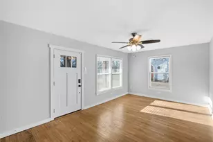 1011 Maxfield St, Bellmead, TX 76705 - Photo 4