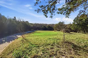 266 Bennett Rd, Ennis, TX 75119 - Photo 2