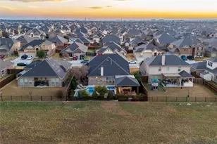 14621 San Madrid Trl, Fort Worth, TX 76052 - Photo 2