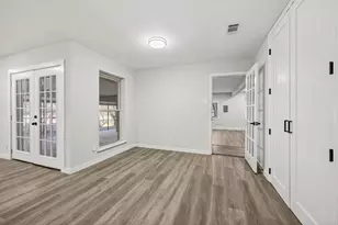 420 Twin Creek Dr, Hurst, TX 76053 - Photo 14