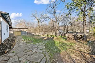 420 Twin Creek Dr, Hurst, TX 76053 - Photo 26