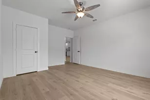 1037 E Richmond Ave, Fort Worth, TX 76104 - Photo 20