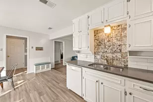 3124 Spring Lake Dr, Bedford, TX 76021 - Photo 14