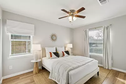 8624 Hackney Lane, Dallas, TX 75238 - Photo 14