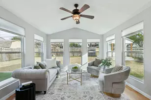 8624 Hackney Ln, Dallas, TX 75238 - Photo 12