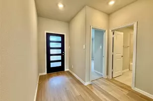 2104 Rannoch St, Sherman, TX 75092 - Photo 2