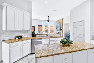 10082 Planters Row Dr, Frisco, TX 75033 - Photo 4