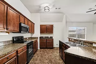 709 Ridgewater Trail, Fort Worth, TX 76131 - Photo 6