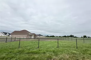 1017 Sabrina Ct, Weatherford, TX 76085 - Photo 32