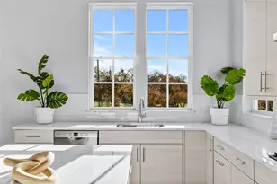 4613 Greenborough Ln, Dallas, TX 75219 - Photo 16