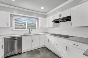 3801 Halifax Ct, Arlington, TX 76013 - Photo 12