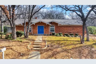 3801 Halifax Court, Arlington, TX 76013 - Photo 2