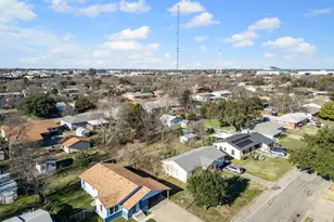 908 Lawrence Dr, Waco, TX 76710 - Photo 16