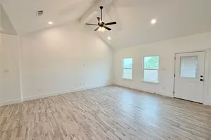 2001 Collin St, Weatherford, TX 76085 - Photo 14