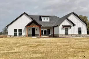 2001 Collin St, Weatherford, TX 76085 - Photo 4