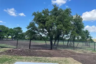 2001 Collin St, Weatherford, TX 76085 - Photo 38