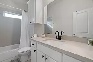 405 Venadito Dr, Godley, TX 76044 - Photo 30