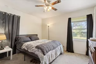 106 S Barbara St, Lacy Lakeview, TX 76705 - Photo 14