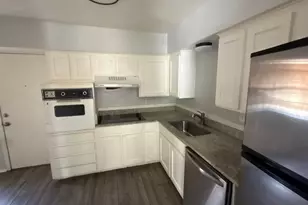 1907 Nolen Ct, Arlington, TX 76012 - Photo 10