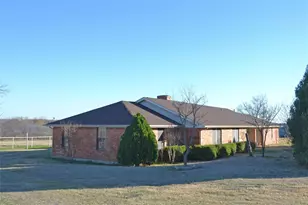 575 Doe Creek Rd, Little Elm, TX 75068 - Photo 2