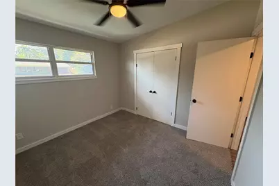 425 W Lamberth Road, Sherman, TX 75092 - Photo 8